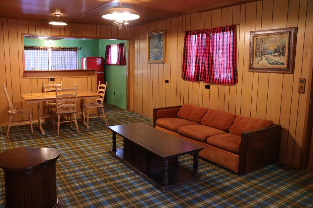 Storybook Village Pine Cove Zewnętrze zdjęcie
